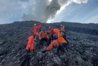 Sebanyak 15 Jiwa Terkonfirmasi Meninggal Dunia akibat Erupsi Gunung Marapi. (Dok. Tim Penanganan Darurat Gunung Marapi)