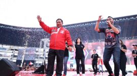 Calon presiden nomor urut 2 Prabowo Subianto tampil di HUT Partai Solidaritas Indonesia (PSI) ke-9 di Stadion Jatidiri, Semarang. (Dok. Tim Media Prabowo-Gibran)

