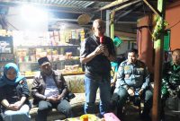 Foto Arief M. Edie saat berdialog dengan warga Sukodadi – Wakil Rektor IPDN ajak warga aktif menjaga keamanan lingkungan.