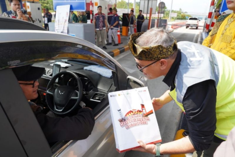 Pelanggan adalah mitra! Hutama Karya rayakan Harpelnas 2025 dengan beragam apresiasi di Tol Trans-Sumatra. Simak aksi nyatanya! (Dok. PT Hutama Karya)