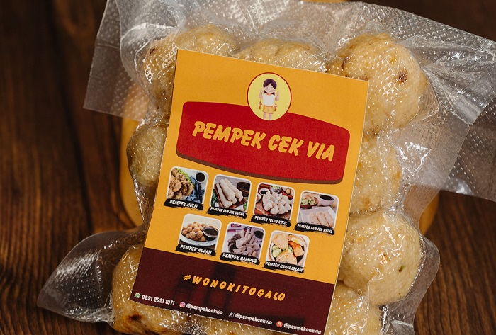 Kuliner khas Palembang, pempek Cek Via.  (Dok. Pempek Cek Via )